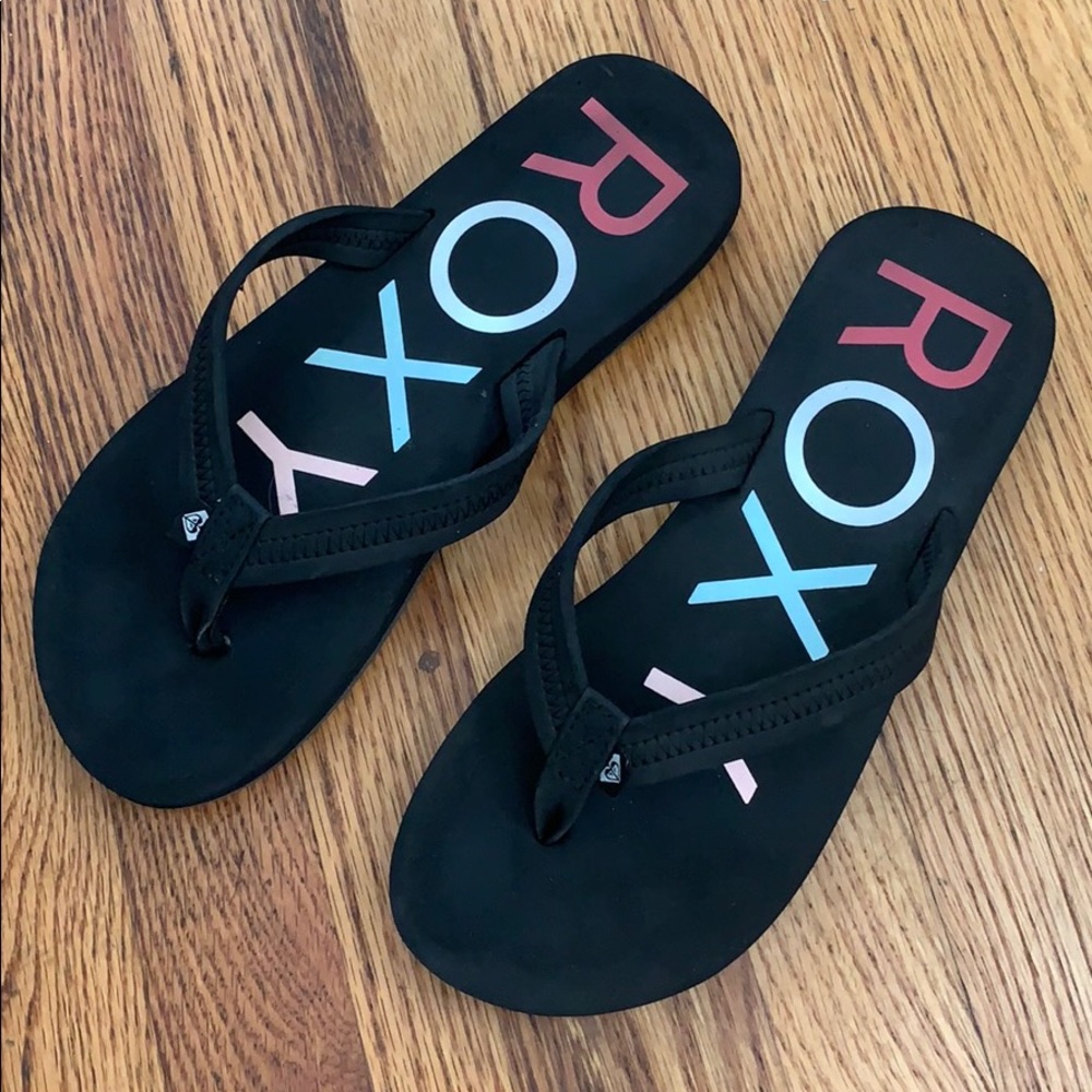 Roxy flip flops